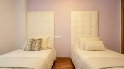Cama o camas de una habitación en Luxury apt in Plaza de España - FREE parking