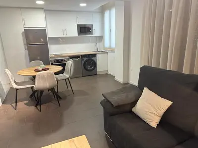 Una cocina o zona de cocina en Coello31 - Apartamento céntrico y tranquilo, con piscina y parking