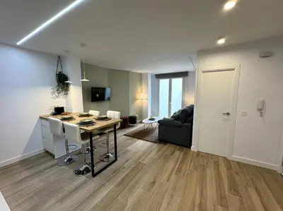Una televisión o centro de entretenimiento en Casa Juzgado