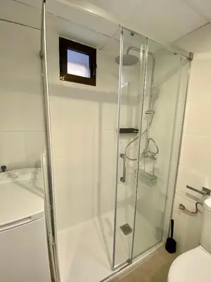 Un baño de 9752 Apartamento Corte Ingles