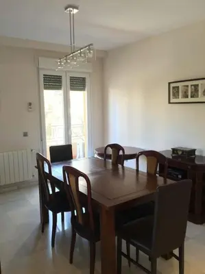 Zona de estar de Amplio Piso en Nervión, Excelente zona de la ciudad.