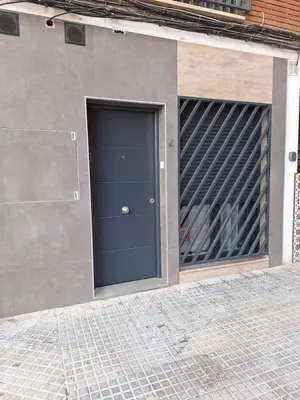 Plano de Alba Home , junto al estadio fútbol y Ribera