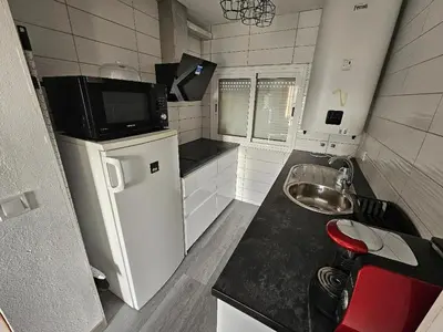 Una cocina o zona de cocina en Piso Ana appartement Cosy et moderne, Climatisé été, hiver