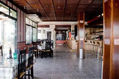 Un restaurante o sitio para comer en Hostal Hispalis