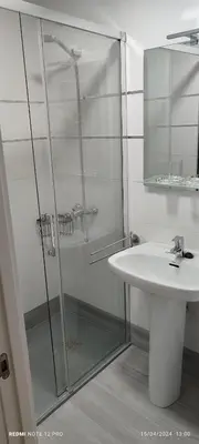 Un baño de Apartamento 2 habitaciones a 8 min del Casco Historico