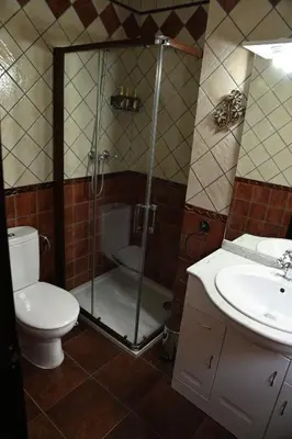Un baño de Casita Ladera, Setenil - Cádiz