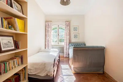 Cama o camas de una habitación en Casa del Monte Sevilla