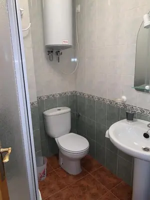 Un baño de La Plaza