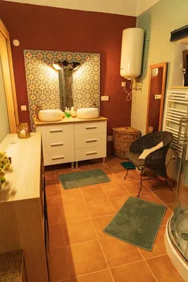 Una cocina o zona de cocina en La Polifinca logement écologique