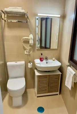 Un baño de Apartamento en Lumbreras-Alameda