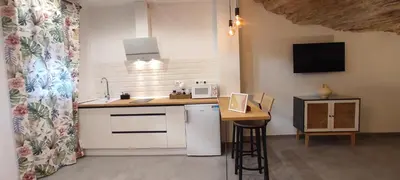 Una cocina o zona de cocina en Casa Cueva Las Chicas del Puente