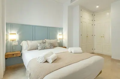 Cama o camas de una habitación en Imperial Central Suite by Valcambre