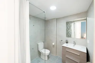 Un baño de Apartamento LEVI Centro Córdoba