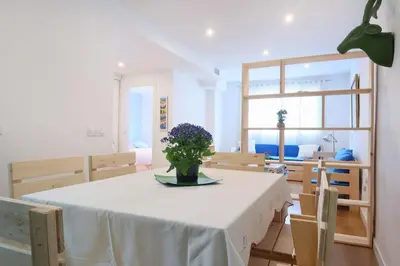 Zona de estar de apartamento bonito