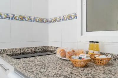 Comida en o cerca de este apartamento