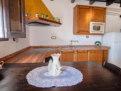 Una cocina o zona de cocina en Holiday Home Nina Celi by Interhome