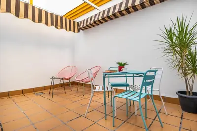 Plano de Piso con patio privado y parking Nervión Sevilla