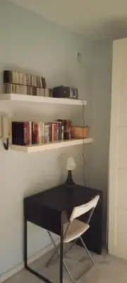 Biblioteca en el apartamento