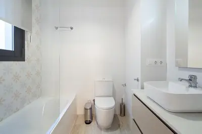 Un baño de Espectacular piso en Nervión