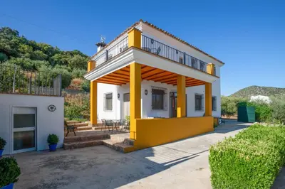 Edificio en el que se encuentra la casa o chalet