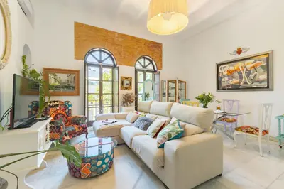Zona de estar de Charming 2 Bedroom Boutique Triplex Apartment with Private Terrace at Seville City Center by OCityzen
