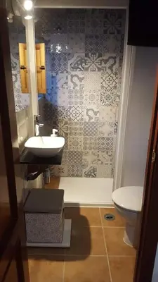 Un baño de La guarida delChorro
