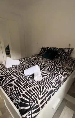 Cama o camas de una habitación en Lovely Rooms en piso compartido