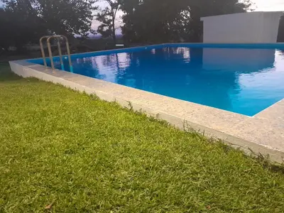 Piscina en o cerca de Casa rural Cerro Campón