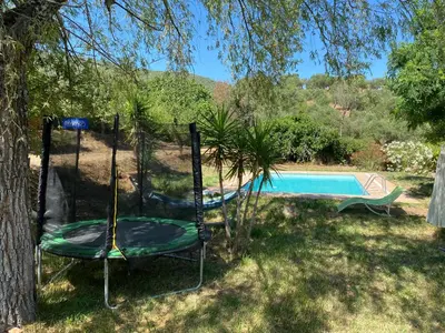 Piscina en o cerca de Cortijo San Julián