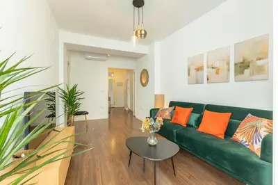 Zona de estar de Alhondiga Central Suite By Valcambre