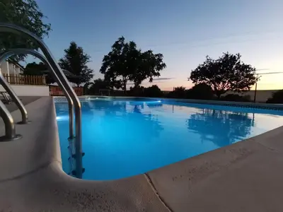 Piscina en o cerca de THE FERNANDEZs HOUSE