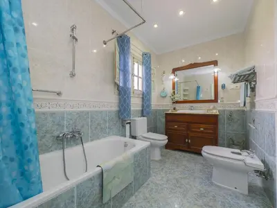 Un baño de Cubo's Noches de Luna Casabermeja House