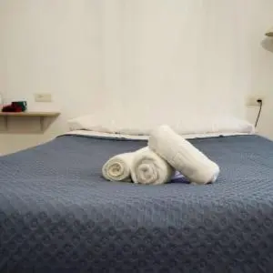 Cama o camas de una habitación en Piso compartido DELYRENT, zona CorteInglés