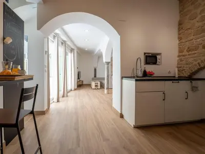 Una cocina o zona de cocina en BHost - Las Cañas