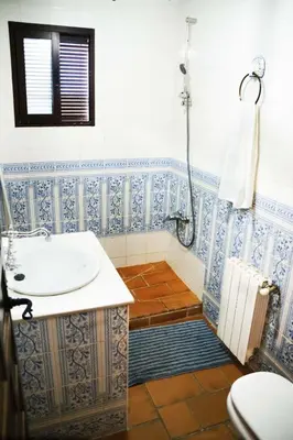 Un baño de Casa Rural MIRASIERRA