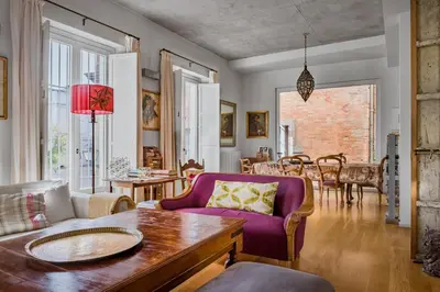 Zona de estar de Casa Boutique San Bernardo, con jacuzzi y parking.