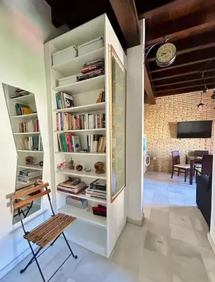 Biblioteca en el apartamento