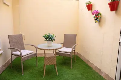 Zona de estar de Alohamundi Santa Marina