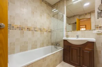 Un baño de Duplex Moderno Alameda Hercules