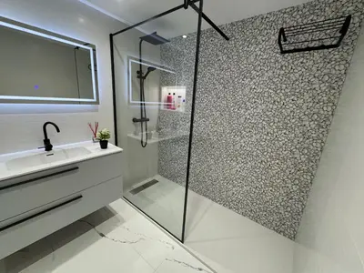 Un baño de Boabdil Luxury home