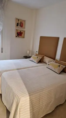 Cama o camas de una habitación en Salusahome parking gratuito