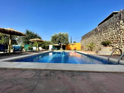 Piscina en o cerca de Mirador del Calasancio 2