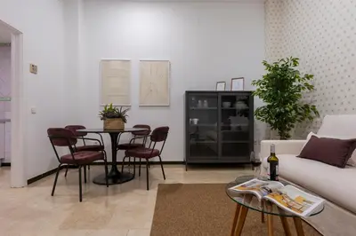 Una televisión o centro de entretenimiento en AvantiStays Cartuja