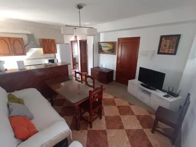 Una televisión o centro de entretenimiento en El Torreón 1