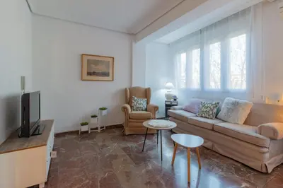 Una televisión o centro de entretenimiento en Apartamento Aloha Ohana Córdoba