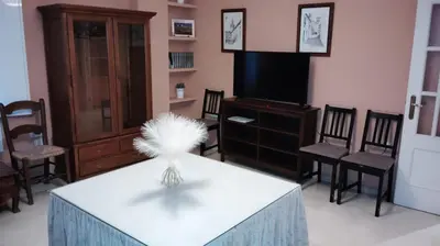 Plano de CÉNTRICO y AMPLIO APARTAMENTO con todas las comodidades