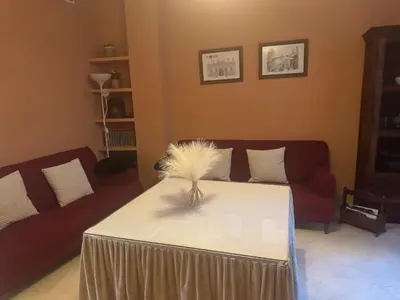 Plano de CÉNTRICO y AMPLIO APARTAMENTO con todas las comodidades