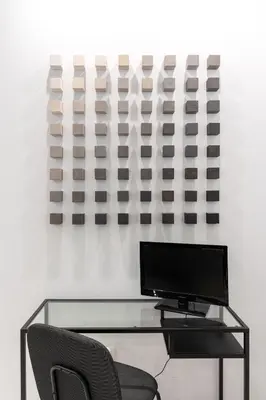 Una televisión o centro de entretenimiento en LP1 Loft Art Suite Sevilla en Pareja