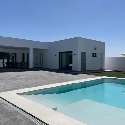 Piscina en o cerca de Villa de Aras
