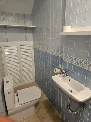 Un baño de Castellar Life pleno centro